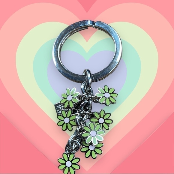Coach Green Cascading Daisies Keychain Very Rare is Retired NWOT - Picture 2 of 3